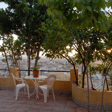 Carmen En El Albaicin Con Jardin Y Vistas Apartment Granada Luaran gambar